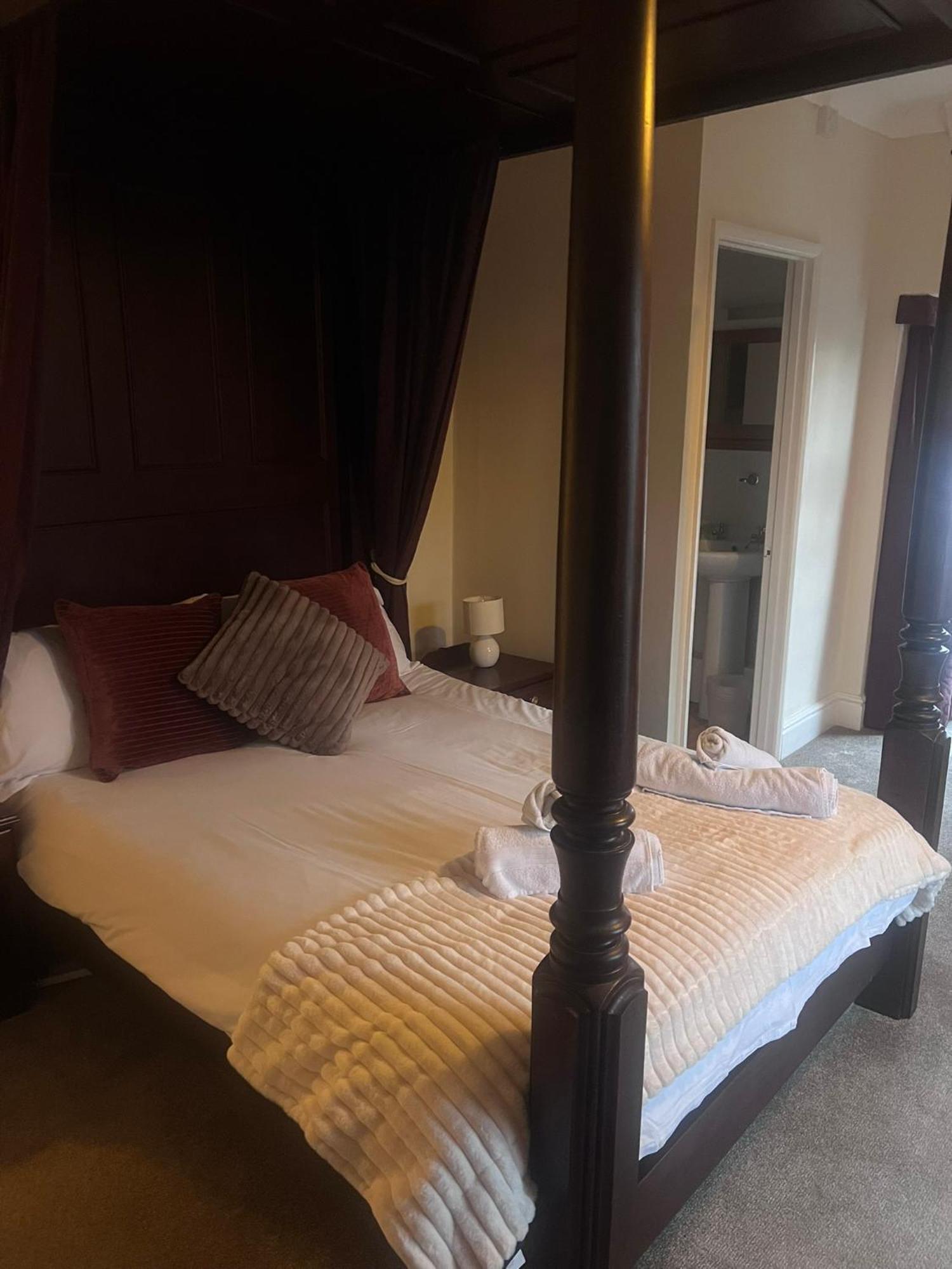 לינטון The Crown Hotel מראה חיצוני תמונה