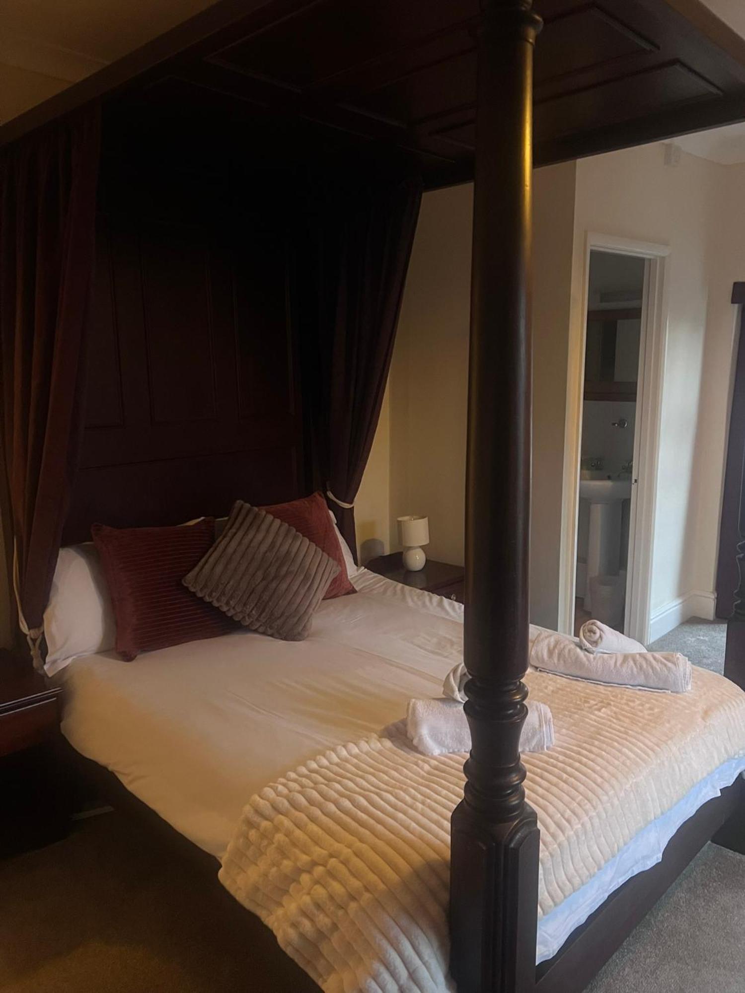 לינטון The Crown Hotel מראה חיצוני תמונה