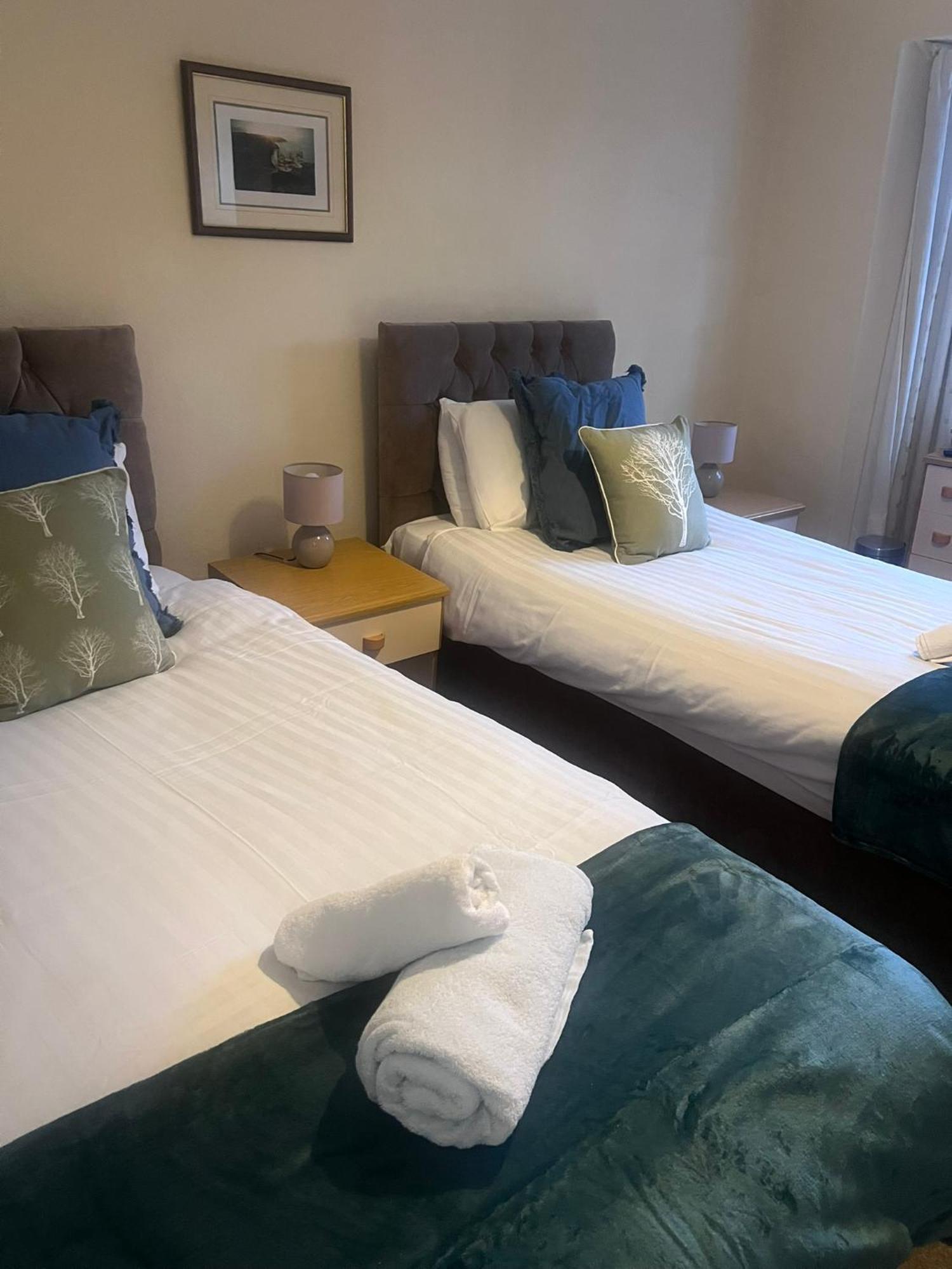לינטון The Crown Hotel מראה חיצוני תמונה