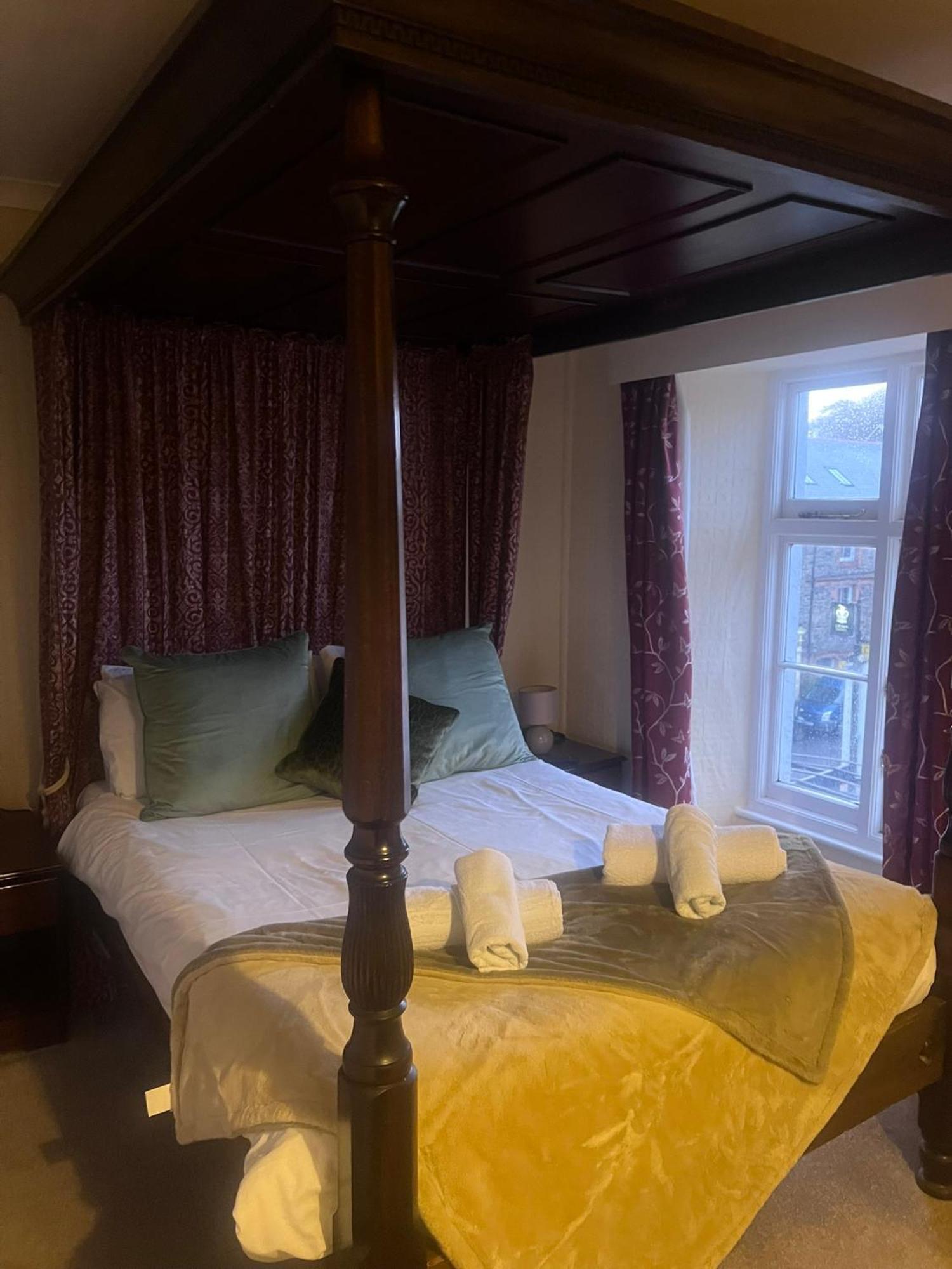לינטון The Crown Hotel מראה חיצוני תמונה