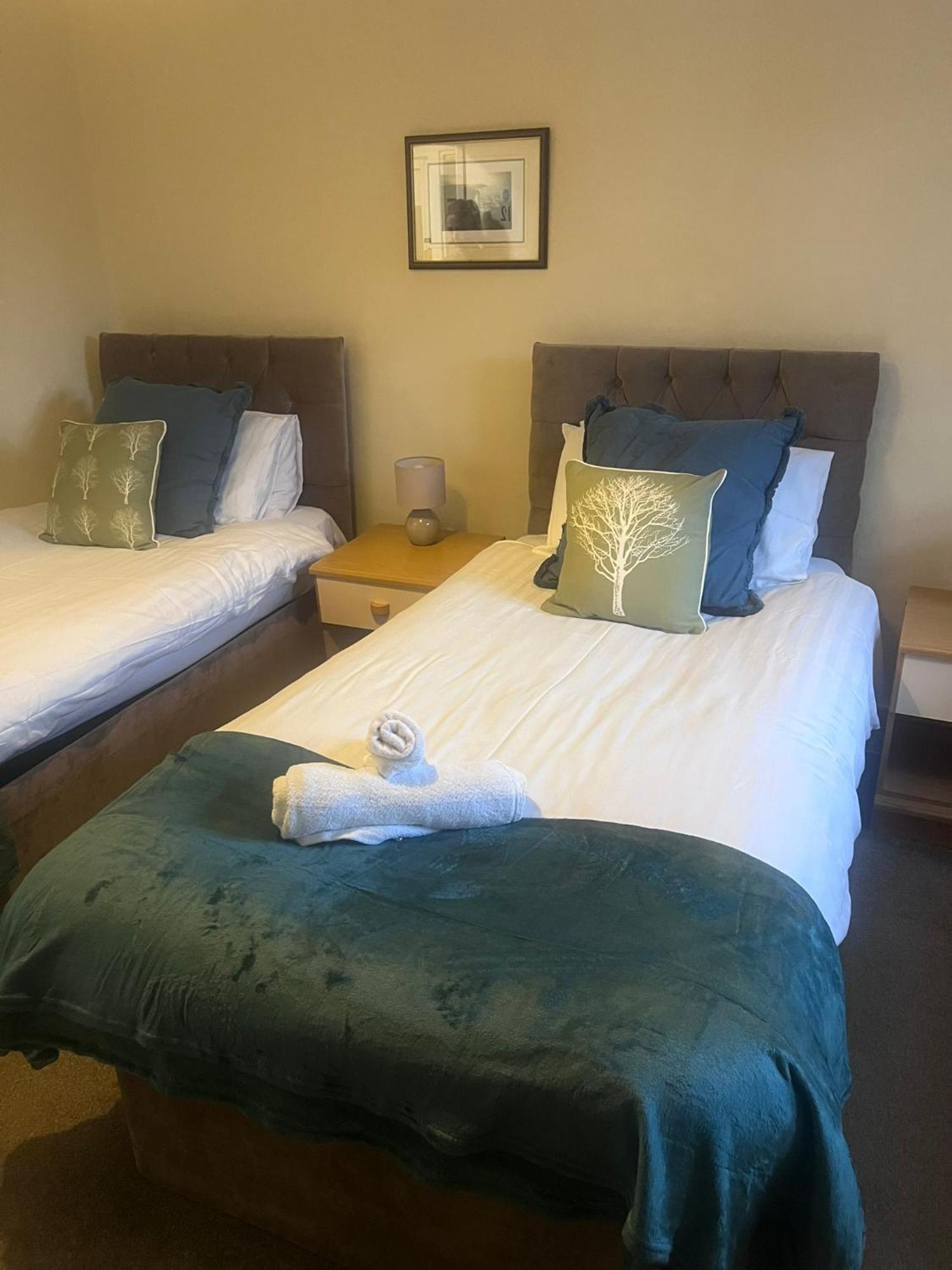 לינטון The Crown Hotel מראה חיצוני תמונה